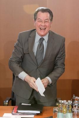 Franz MUENTEFERING SPD Bundesarbeitsminister Federal Minister of Labour vor Beginn einer Kab-stock-foto