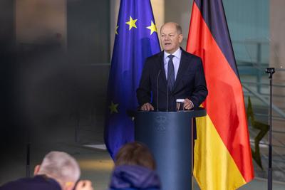 Statement Bundeskanzler Olaf Scholz zum Antrag der Vertrauensfrage-stock-foto