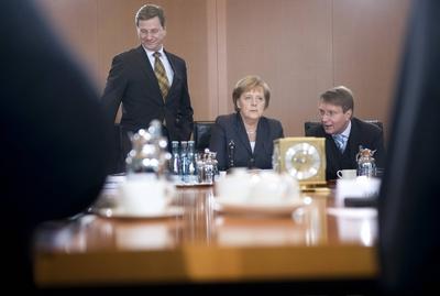 Bildnummer: 58877374  Datum: 08.12.2010  Copyright: imago/IPONWesterwelle, Merkel, Pofalla, Kabinettsitzung DEU, Deutschland, Germany, Berlin, 08.12.2010 Guido Westerwelle, Vizekanzler und Bundesaussenminister FDP, Angela Merkel, Bundeskanzlerin und Bundesvorsitzende der CDU, und Ronald Pofalla, Chef des Bundeskanzleramtes, CDU (v.l.n.r.), waehrend der Kabinettsitzung im Berliner Kanzleramt. Kabinettsitzung, Bundeskanzleramt, Kabinett, Kabinettsitzung, Bundeskabinett, Bundespolitik, Deutsche Politik, QF Querformat, 2010. Guido Westerwelle, Vice Chancellor and Federal Minister of Foreign Affairs, Chancellor Angela Merkel, and Ronald Pofalla, head of the Chancellor Office (f.l.t.r.), at cabinett meeting at the chancellor office in Berlin. Politics, Germany, political, Politican kbdig 2010 quer Kabinettsitzung Bundeskanzleramt Kabinett Bundeskabinett Bundespolitik Deutsche Politik Politics Germany political Politican  58877374 Date 08 12 2010 Copyright Imago  Westerwelle Merkel Pofalla Cabinet meeting DEU Germany Germany Berlin 08 12 2010 Guido Westerwelle Vice-Chancellor and German Foreign Minister FDP Angela Merkel Chancellor and Federal Chairman the CDU and Ronald Pofalla Boss the Federal Chancellery CDU V l n r  the Cabinet meeting in Berlin Chancellery Cabinet meeting Federal Chancellery Cabinet Cabinet meeting Federal Cabinet Federal politics German politics QF Landscape 2010 Guido Westerwelle Vice Chancellor and Federal Ministers of Foreign Affairs Chancellor Angela Merkel and Ronald Pofalla Head of The Chancellor Office F l T r AT cabinett Meeting AT The Chancellor Office in Berlin POLITICS Germany Political  Kbdig 2010 horizontal Cabinet meeting Federal Chancellery Cabinet Federal Cabinet Federal politics German politics POLITICS Germany Political-stock-photo