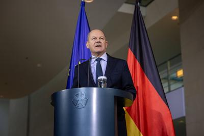 Statement Bundeskanzler Olaf Scholz zum Antrag der Vertrauensfrage-stock-foto