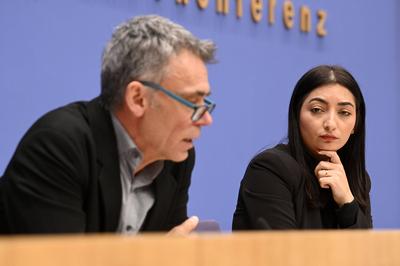 Frank Kalter, Reem Alabali-Radovan-stock-foto
