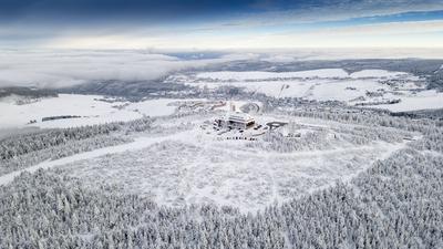 Lust auf Winter? Nach tagelangem November grau gab es in den Mittelgebirgen reichlich Neuschnee. Doch auch hier waren di-stock-foto