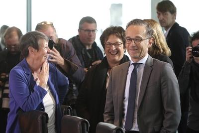 v l n r Barbara Hendricks Bundesministerin fuer Umwelt Naturschutz Bau und Reaktorsicherheit-stock-foto