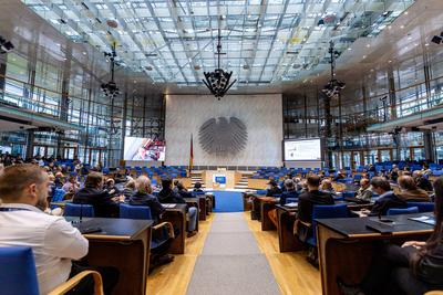 IT-Sicherheitstag NRW im World Conference Center Bonn - 11.12.2024-stock-foto