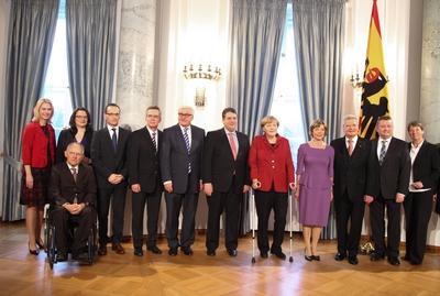 Neujahrsempfang beim Bundespraesidenten Berlin v li Manuela Schwesig Wolfgang Schaeuble Andrea-stock-foto
