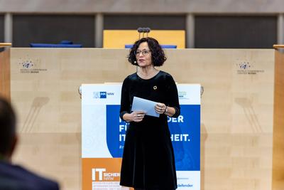 IT-Sicherheitstag NRW im World Conference Center Bonn - 11.12.2024-stock-foto