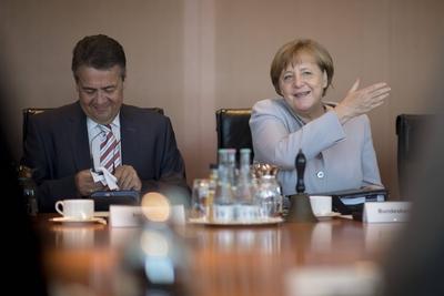 Bilder des Tages Sigmar Gabriel, Angela Merkel, Kabinett DEU, Deutschland, Germany, Berlin, 21.06.2017 Sigmar Gabriel,-stock-foto