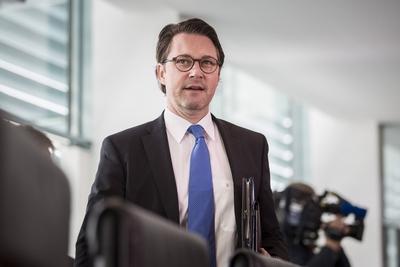 Bundesverkehrsminister Andreas Scheuer CSU aufgenommen im Rahmen der woechentlichen Kabinettssitzu-stock-foto