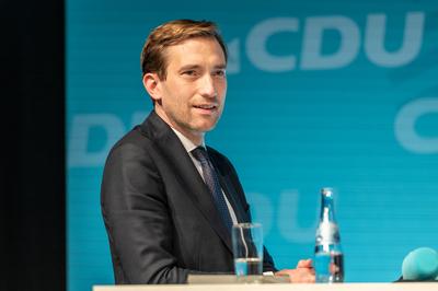Neum?nster, 11.12.2024, Landesvertreterversammlung der CDU Schleswig-Holstein und Einstimmung auf die Bundestagswahl 202-stock-foto