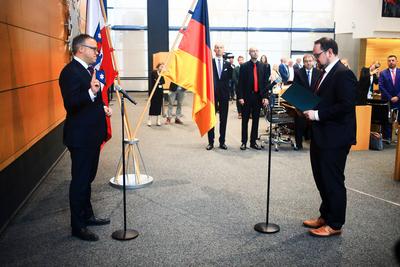 Th?ringer Landtag Wahl des Ministerpr?sident zur 8. Wahlperiode in Erfurt-stock-photo