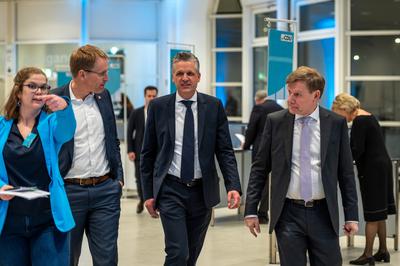 Neum?nster, 11.12.2024, Landesvertreterversammlung der CDU Schleswig-Holstein und Einstimmung auf die Bundestagswahl 202-stock-foto