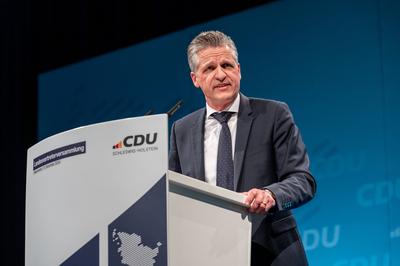 Neum?nster, 11.12.2024, Landesvertreterversammlung der CDU Schleswig-Holstein und Einstimmung auf die Bundestagswahl 202-stock-foto