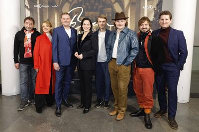 Thorsten Merten, Christina Gro?e, Devid Striesow, Verena Altenberger, Ludwig Simon, Dominic Marcus Singer, Daniel Christensen, Dominik Weber-stock-foto