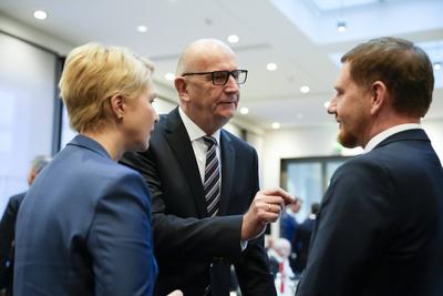 MPK, Ministerpr?sidentenkonferenz, Woidke, Kretschmer, Schwesig-stock-foto