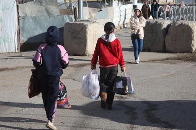 Israeli army forces close the entrances and roads of the city of Hebron in the West Bank-stock-photo