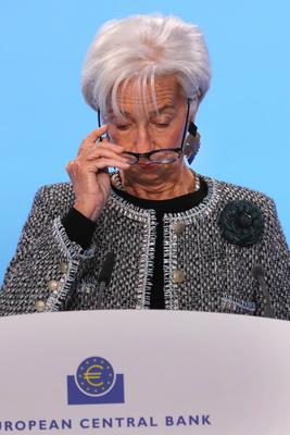 12.12.2024, Frankfurt, DEU Pressekonferenz der Europaeischen Zentralbank, ECB, Christine Lagarde, Praesidentin der Europ-stock-foto