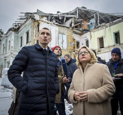Reise BMin Schulze in die Ukraine-stock-photo