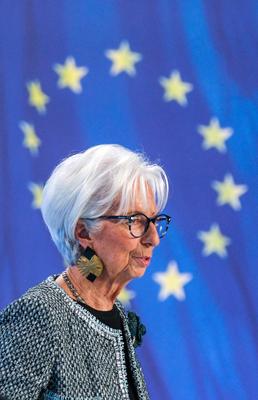 Pressekonferenz der Europaeischen Zentralbank nach der EZB Ratssitzung-stock-foto