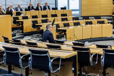 Politik, Th?ringer Landtag, Wahl des Ministerpr?sidenten-stock-foto