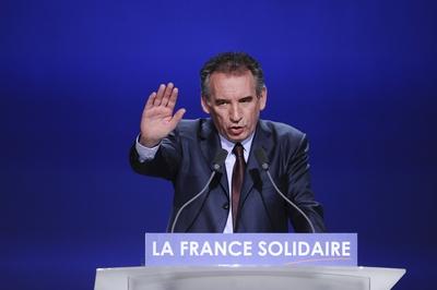 Bildnummer: 57680539  Datum: 25.03.2012  Copyright: imago/IP3press President of the MoDem centrist party and candidate for 2012 French presidential election Francois Bayrou delivers a speech during a campaign meeting, on March 25, 2012 at the Zenith in Paris. PUBLICATIONxNOTxINxFRA People Politik FRA Wahlkampf Wahl Pr?sidentschaftswahl xns x0x 2012 quer Aufmacher premiumd  57680539 Date 25 03 2012 Copyright Imago IP3Press President of The Modem Centrist Party and Candidate for 2012 French Presidential ELECTION Fran?ois Bayrou delivers a Speech during a Campaign Meeting ON March 25 2012 AT The Zenith in Paris PUBLICATIONxNOTxINxFRA Celebrities politics FRA Election campaign Choice Presidential election xns x0x 2012 horizontal Highlight premiumd-stock-photo