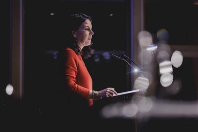 Aussenministerin Baerbock bei Veranstaltung Waffenstillstand im Libanon-stock-photo