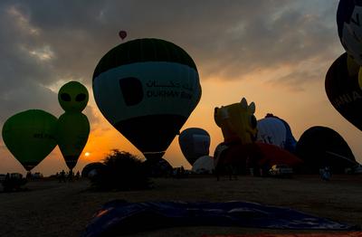 QATAR BALLOON FESTIVAL 2024-stock-photo