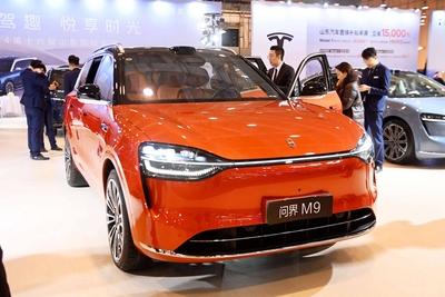 16th Shandong International Auto Show 2024 in Qingdao-stock-foto