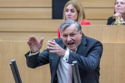 Dr. Hans-Ulrich R?lke, Vorsitzender der FDP/DVP-Landtagsfraktion. Auftaktsitzung zur Beratung des Doppelhaushalts f?r di-stock-foto