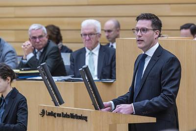 Manuel Hagel, MdL, CDU, Vorsitzender der CDU-Franktion.. Auftaktsitzung zur Beratung des Doppelhaushalts f?r die Jahre 2-stock-foto
