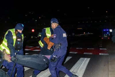 Several hours of blockade of one of the most important roads in Warsaw by the Last Generation.-stock-foto