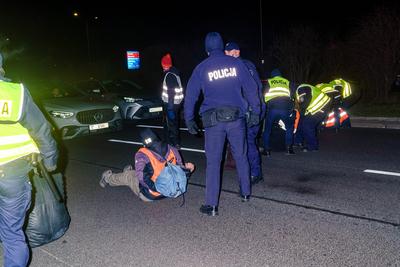 Several hours of blockade of one of the most important roads in Warsaw by the Last Generation.-stock-foto