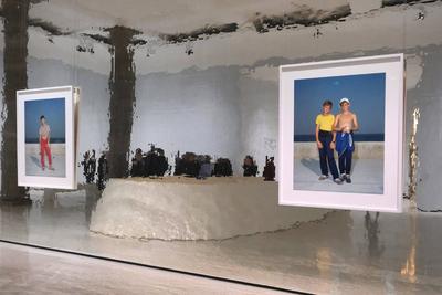 13.12.2024, Frankfurt, DEU Das Staedel Museum, Sammlung Gegenwartskunst, zeigt einen Auswahl Beachs Portraits der Kuenst-stock-foto