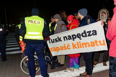Several hours of blockade of one of the most important roads in Warsaw by the Last Generation.-stock-foto