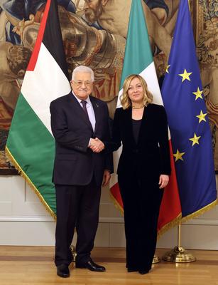 Palestinian President Mahmoud Abbas (Abu Mazen) meets with Italian Prime Minister Giorgia Meloni in Rome-stock-foto