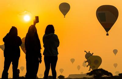 QATAR BALLOON FESTIVAL 2024-stock-photo