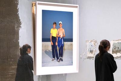 13.12.2024, Frankfurt, DEU Das Staedel Museum, Sammlung Gegenwartskunst, zeigt einen Auswahl Beachs Portraits der Kuenst-stock-foto