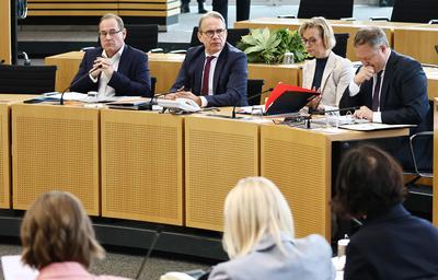 Plenum Thueringer Landtag-stock-foto
