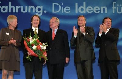 L-R: Gabriele Behler (Deutschland/SPD/Forschungsministerin Nordrhein Westfalen), Franz M?ntefering (Deutschland/SPD), J-stock-photo