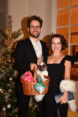 Darya Birnstiel mit Ehemann Philip / 29. BMW Advents-Benefizkonzert / Cuvillestheater / M?nchen / 13. Dezember 2024 ***-stock-foto