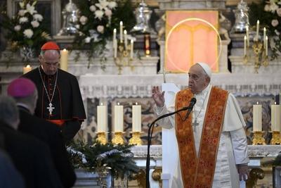 FRANCE - POPE FRANCIS DELIVES HIS MESSAGE INSIDE THE CATHEDRAL OF OUR LADY OF THE ASSUMPTION OF  AJACCIO ON THE OCCASION OF HIS ONE-DAY VISIT IN THE FRENCH ISLAND OF CORSICA  - 2024/12/15-stock-photo
