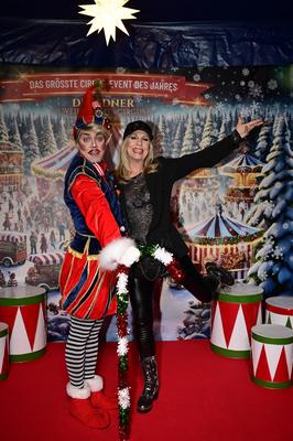 Petra Zieger bei der Premiere des 27. Dresdner Weihnachts-Circus an der Washingtonstra?e. Dresden, 13.12.2024 Sachsen Ge-stock-foto
