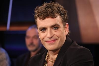 Enrique Fi? zu Gast in der NDR Talk Show, Fototermin am 13.12.2024 im Fernsehstudio Hamburg Lokstedt vor der Sendung im-stock-foto