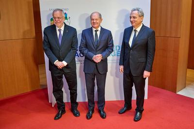 Bundeskanzler Olaf Scholz (SPD) am Dienstag (12.09.2023) beim internationalen Friedenstreffen der katholischen Gemeinsch-stock-photo