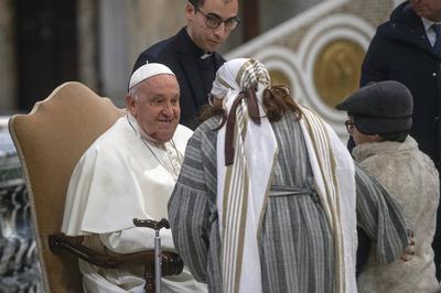 ITALY -   POPE FRANCIS MEETS THE PARTICIPANTS OF THE CELEBRATIONS FOR THE 800TH ANNIVERSARY OF THE FIRST GRECCIO LIVING NATIVITY INSIDE THE ST MARY MAJOR BASILICA IN ROME  - 2024/12/14-stock-photo