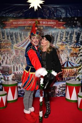 Petra Zieger bei der Premiere des 27. Dresdner Weihnachts-Circus an der Washingtonstra?e. Dresden, 13.12.2024 Sachsen Ge-stock-foto
