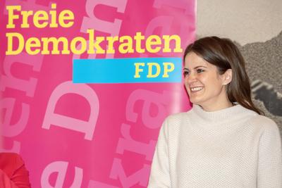 Sabine Leutheusser-Schnarrenberger, Bundesjustizministerin a.D., Susanne Seehofer, FDP Bundestagskandidatin, FDP Wahlkampf, Adventsbrunch, M?nchen, Dezember 2024-stock-foto