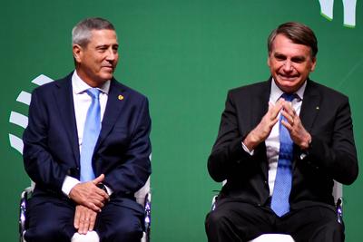 BRAS?LIA, DF - 10.08.2022: BOLSONARO ENCONTRO NACIONAL DO AGRO - In the photo, President Jair Bolsonaro and Braga Netto-stock-foto