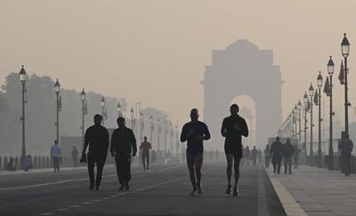 Delhi-NCR Shivers In Cold Winter, Temperature To Dip Further In Coming Week-stock-photo
