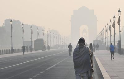 Delhi-NCR Shivers In Cold Winter, Temperature To Dip Further In Coming Week-stock-photo