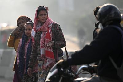 Delhi-NCR Shivers In Cold Winter, Temperature To Dip Further In Coming Week-stock-photo